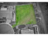 140 Erin Ct - Photo 4