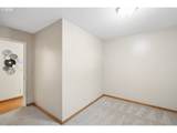 2465 Crestview Dr - Photo 12