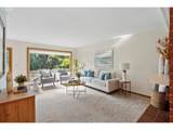 2465 Crestview Dr - Photo 3