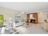 2465 Crestview Dr - Photo 5