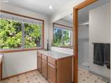 684 Goldie Dr - Photo 30