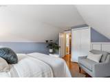 801 Cascade Ave - Photo 17