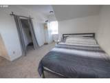 415 7TH St - Photo 15