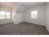 415 7TH St - Photo 16