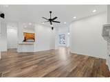 1050 Peacock St - Photo 13