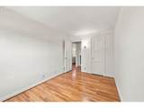 304 12TH St - Photo 15