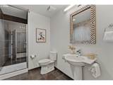 922 11TH Ave - Photo 21