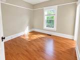 1616 Commercial Ave - Photo 11