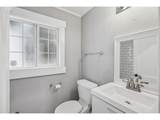 44 Lombard St - Photo 14
