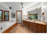 7406 Bayberry Dr - Photo 21