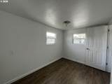 1413 Hawthorne Ave - Photo 6