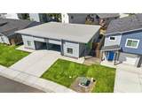253 Merrick Ave - Photo 17
