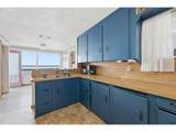 842 Empire Blvd - Photo 12