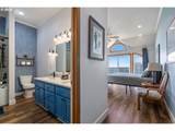1060 First St - Photo 23