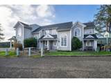 1060 First St - Photo 6