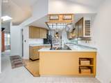 204 Crestwood St - Photo 10