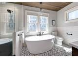 1415 Baldwin St - Photo 20