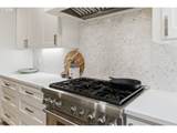 653 Victoria Pl - Photo 14