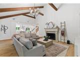 653 Victoria Pl - Photo 16
