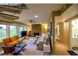 1425 Hillview Ct - Photo 21