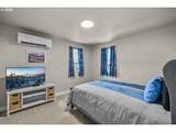 1733 Hemlock Ave - Photo 17