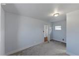 376 Wall St - Photo 15
