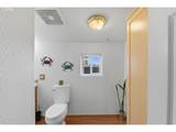 376 Wall St - Photo 16