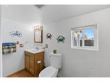 376 Wall St - Photo 17
