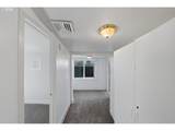 376 Wall St - Photo 19