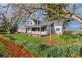 111 3RD St - Photo 4
