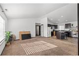 2734 Curlew St - Photo 4