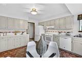 18200 Corinthian St - Photo 16