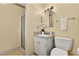 18200 Corinthian St - Photo 21