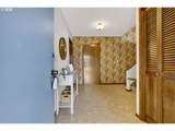 18200 Corinthian St - Photo 4