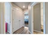1185 Francis St - Photo 13