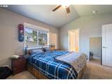 1185 Francis St - Photo 16