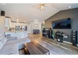 1185 Francis St - Photo 8