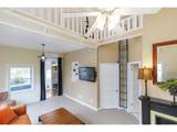 160 Exeter St - Photo 12