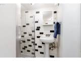 160 Exeter St - Photo 19