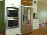 636 Nehalem St - Photo 12