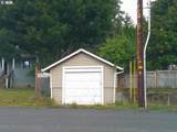 636 Nehalem St - Photo 4