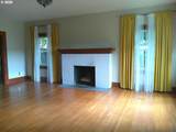 636 Nehalem St - Photo 8