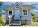 1368 Bayview St - Photo 36