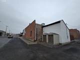 206 Main St - Photo 3