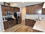 2335 Maplewood Dr - Photo 7