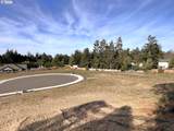 1080 Park Pl - Photo 14
