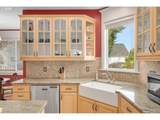 2530 Beacon Hill Dr - Photo 13