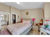 935 Hemlock St - Photo 32