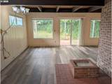 324 Spruce Dr - Photo 10