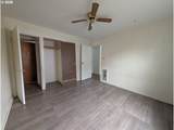 324 Spruce Dr - Photo 20